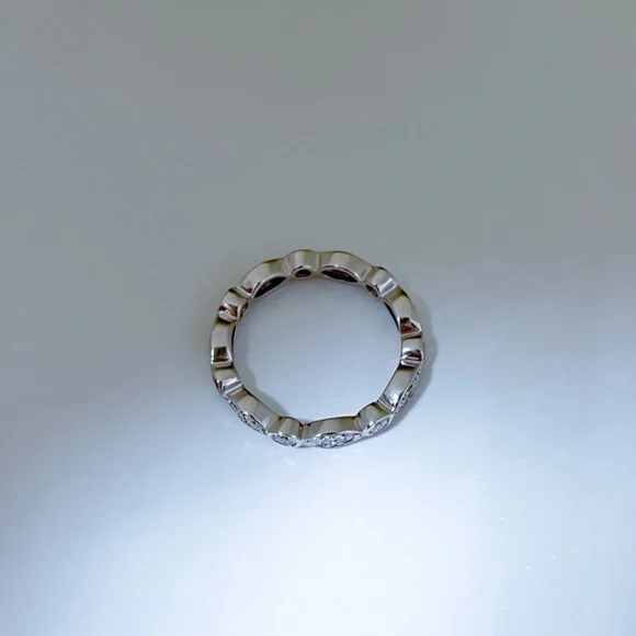 Tiffany and co platinum band - Picture 5 of 5